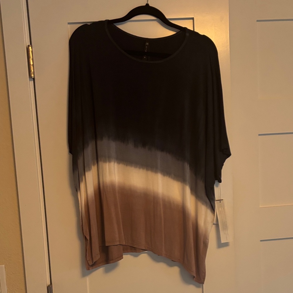 Elegant Ombre Tunic in Black and Brown